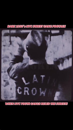 Rare 1950’s NYC Street Gangs Footage | The Vampires & “The Capeman” | Classic New York Street Gangs History 😮 Step back into 1950’s New York City and the era when youth street gangs were a major part of life in Manhattan, The Bronx, Brooklyn, Queens, and Staten Island. This video features rare footage of Salvador Agron “The Capeman”, a member of The Vampires street gang from Manhattan. NYC street gang history goes back to the 1800’s, long before some states were even established. By the 1950’s,