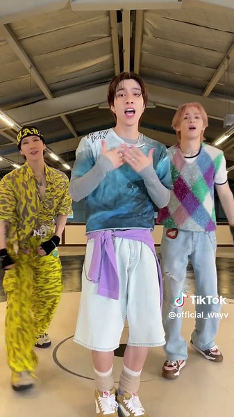 𝐺𝑖𝑚𝑚𝑒 𝑦𝑜𝑢𝑟💗 WOW! #KUN #钱锟 #쿤 #TEN #李永钦 #텐 #HENDERY #黄冠亨#헨드리 #WayV #威神V #GiveMeThat #WayV_GiveMeThat