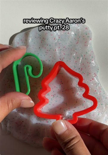 Crazy Aaron's Cookie Cutter Putty Review