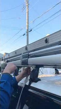 Fixing a stepladder to the roof rack