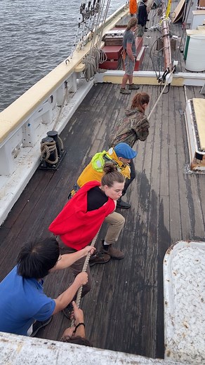 It takes a lot of teamwork to get the course yard back up after maintenance! Looks cool? Volunteer with us on Saturdays! | Barkentine Gazela