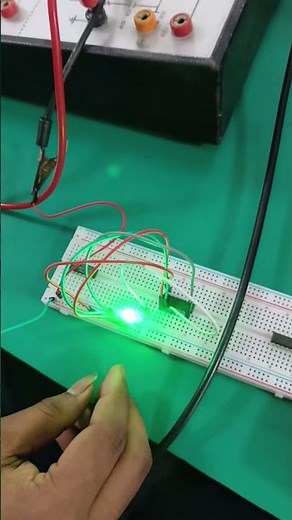 7408 IC AND Gate Test with LED 💡 | Simple Breadboard Demo#electricalengineering #diy #ledlights