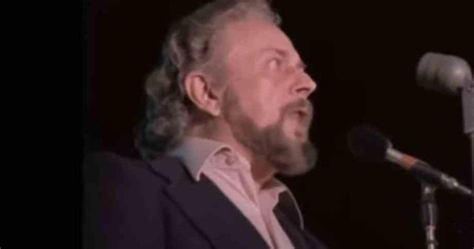 Το ανατριχιαστικό «Ημερολόγιο μιας εβδομάδας» που έγραψε ο Ρίτσος για την εξέγερση του Πολυτεχνείου