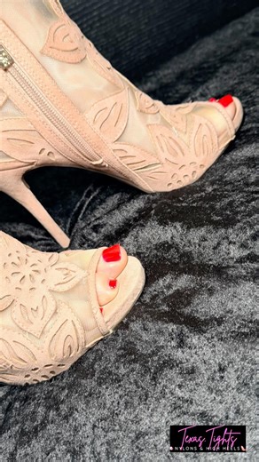 Jessica Simpson pink booties try on ✨#womensshoes #highheels #heels #shorts #texastights #vibes