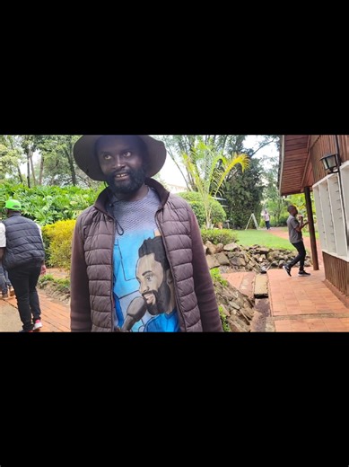 Mlisena Plug wa Hii T Shirt Ya Methu ni Nani??