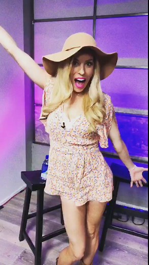 I'm hanging out on Live.ly Tv right now with @sweetyhigh so come hangout!!! Comment your name 4 a shoutout!