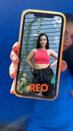 18K views · 126 reactions | If you’re looking for NYE outfits on a budget, @‌queen___laila___ has you sorted朗 Get all her looks for under R1000 ‍ 﫶Parachute Pants, R149 﫶Tank Top, R79 﫶Bodysuit, R99 﫶Pleather Skort, R49 﫶Linen Shirt, R149 﫶Linen Shorts, R99 﫶Dress, R149 﫶Blazer Dress, R99 | RFO | Facebook