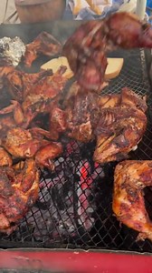 Jamaican Jerk Chicken in its best form. 🍗🍗🍗 . . 🎥: @jamaica_uncut | Little Jamaica Caribbean kitchen