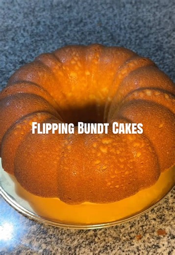 Essential Tips for Flipping Bundt Cakes Successfully