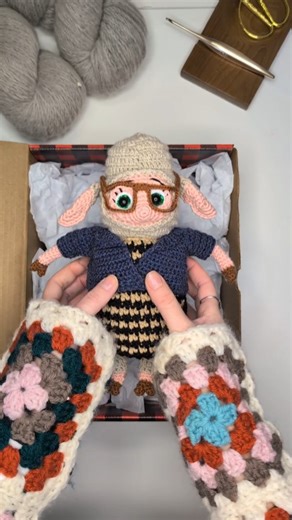 Who is behind all of the attacks on Zootopia?? 🤔 Dawn Bellwether is hiding in plain sight inside my newest crochet pattern book, 'Disney Villains Amigurumi' 😈🖤💚💜 Available now wherever all of your favourite crochet books are sold 📚 🖤 Crochet Pattern - Dawn Bellwether 🖤 Designer - @coco.crochet.lee 🖤 Yarn - @wecrochetofficial Swish Worsted 🖤 Crochet hook - @furlscrochet D/3.25mm | CoCo Crochet Lee