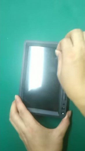 skills for how to Remove the protective film of a monitor