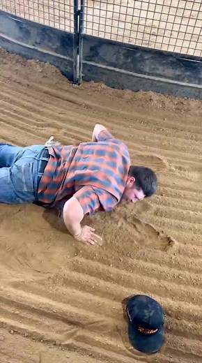 14mph Horse Walker Challenge Gone Wrong - Funny Rodeo Comedy