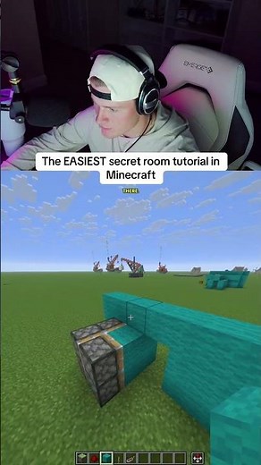 How to build a SECRET Hidden Room Piston Door in Minecraft *TUTORIAL*
