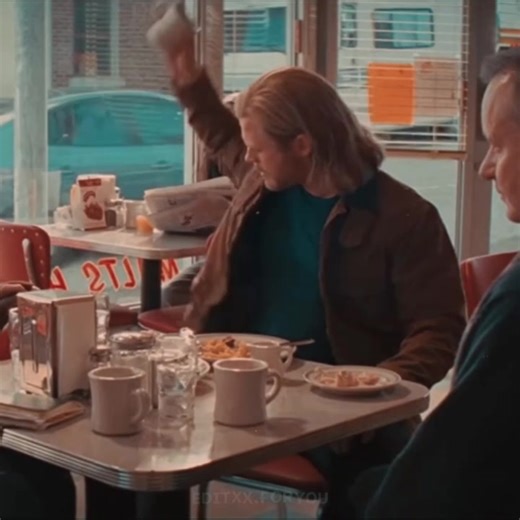 i smiled so much watching this scene today #lokiseries #lokiseriesedit #loki #thor #marvel #lokilaufeyson #thorodinson #fyp #foryou #lokiepisode3