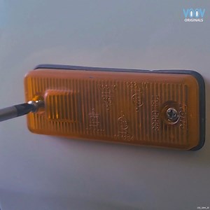 145K views · 2.3K reactions | Repairing A CAR'S Front Signal LIGHT | Voov Auto Repair | Facebook