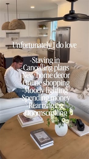 Why would I leave? I have everything I need right here. 😌 #HunterFanCo #InteriorDesign #HunterFans #Homeimprovement