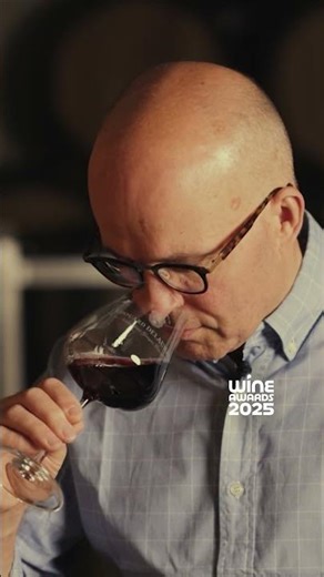 🍷✨ Here’s to the Winemaker himself – , Winemaker of the Year Award! 🏆