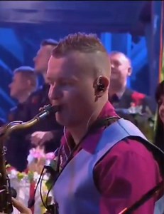 487K views · 7.6K reactions | ROMA RADIO on Reels | Facebook