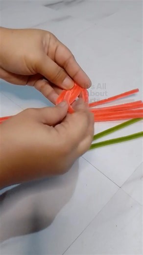 Fuzzy Wire Flower Tutorial (Tulips 6 Petals No Glue Needed) #fuzzywireflower #pipecleanerflowers #tutorial #tutorialsvideos #flowers #flowermaking #tulips #realistic #reelsvideoシ #reelsviralシ #trendingreelsvideo #trendingvideo #trendingnow #viralvideo #crafting #handmade #craft #handmadewithlove | It's all about Arts