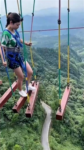 मम्मी खाई में गिर गई🥵 ll Carriage House wooden artist ll #cartoon #shortvideoshortvideo