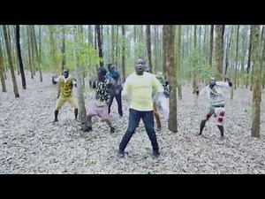 Big Godo featuring Cooper & Gway.