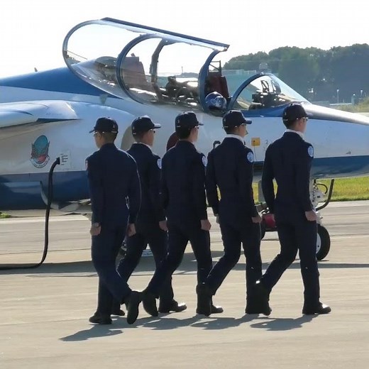 ブルーインパルス パイロット登場 Show up of Blue Impulse pilots, 2022 #Shorts