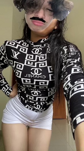 Dancing in Stylish Geometric Fashion