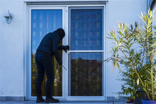 Brazen intruder sneaks in while householder watching TV