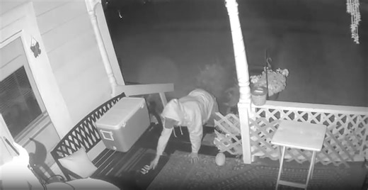 Ashland resident lured 'Shoe Bandit' by nailing shoes to her porch, reports show