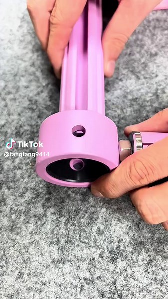 “As someone who’s used both wooden and aluminum frames, I can honestly say: the aluminum alloy scroll frame wins every time. ✔️ Fabric tension stays tight ✔️ Easy to adjust width ✔️ Works seamlessly with the alloy stand Wooden frames may look cheaper, but if you want a tool that really supports your stitching, aluminum is worth it. Good tools aren’t just about the price—they’re about making your craft easier and more enjoyable.” #CrossStitchCommunity #EmbroideryStand #StitchBetter #HandmadeTools