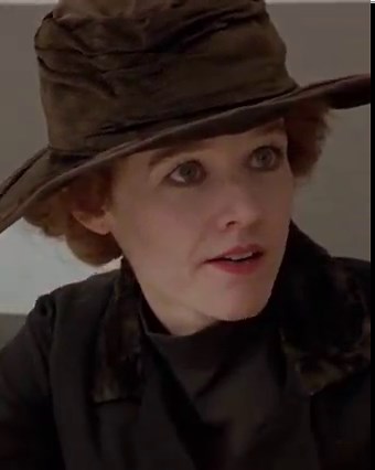 99K views · 3.5K reactions | Why Joyce Dahmer In Monster: The #JeffreyDahmer Story Looks So Familiar | Looper | Facebook