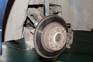 Brake Caliper Replacement Cost: 2025 Price Comparison