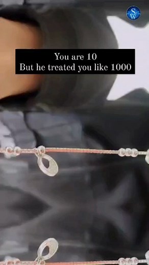 Pure 925 silver anklet Certified silver jewellery store in Delhi Location: 📍9 Janpath Bhawan, Janpath Rd, New Delhi, Delhi 110001 📍A 90 B, Lajpat Nagar 2, opposite Lenskart, Delhi- 110024 For more, contact on WhatsApp/ Dm/ Visit store (Free shipping is available all over India) #silver #silverjewellery #silverworld #jewellerystore #silverstore #silverjewellerystore #hoops #silverhoops #anklets #silveranklets #evileyeaccessories #evileyejewellery #evileyeanklet #shell #zircon #silver #necklace 