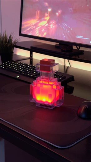 Si te gusta minecraft y te gusta lo que ves, sígueme y apóyame con tu follow.Subo vídeos todos los días para que tu setup pase al siguiente nivel. 🚀#minecraft #GamingSetup #RGBLighting #DeskSetup #MinecraftDecor | Pixelamps