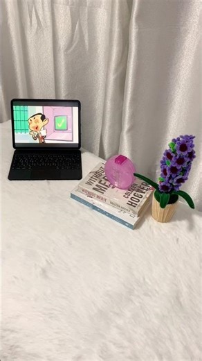 Simple desk & lighting setup 🤍 beginner content creator #Shorts #DeskSetup