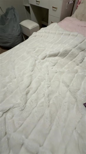 #billieeilish #merch #fyp #viral #billie @BILLIE EILISH @FINNEAS | billie eilish