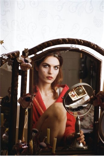 Gretel Unveils New Single “Maybelline”