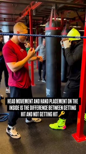 Head movement, head positioning, hand placement, hand positioning… often times the difference between getting hit and not getting hit, is in the details 🔑 . If this post was helpful, please save/share/like and consider following me for more boxing content. If you’re a serious boxer, you must surround yourself with boxing and remain a student of the game. . . . #boxing #614 #614columbus #columbus #cbus #columbusohio #ohio #amateurboxer #proboxer #proboxing #boxingdrills #boxingfootwork #boxingco