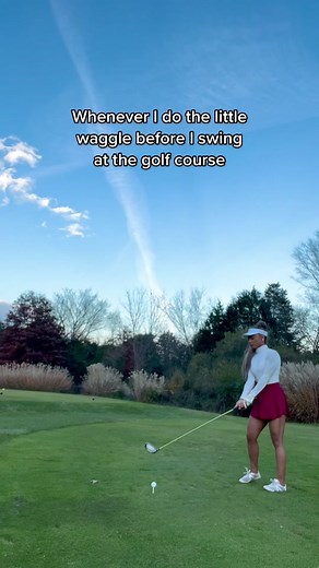 These old men go craazy😩 #golfbabe #golfswing