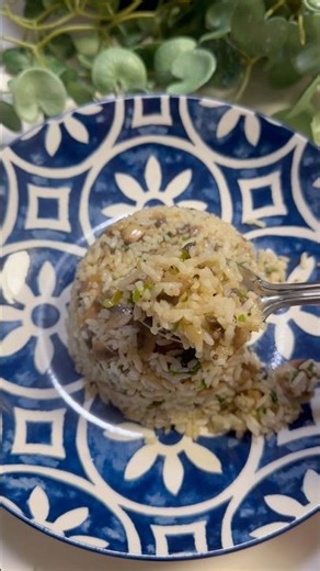 How to make hotel style Mushroom Garlic fried rice at home #mushroom #friedrice #recipe #viralrfood