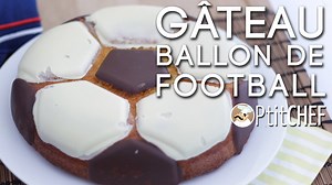 NOUVELLE RECETTE VIDÉO // Gâteau ballon de football Vous êtes prêts pour la finale de dimanche ? On apporte le dessert ! :D Surprenez vos amis avec notre gâteau bien dans le thème ! ;) ** La recette détaillée photos ➡ http://bit.ly/29jz8a0 ** Notre chaîne Youtube ➡ http://bit.ly/23Jo4uu | Ptitchef.com