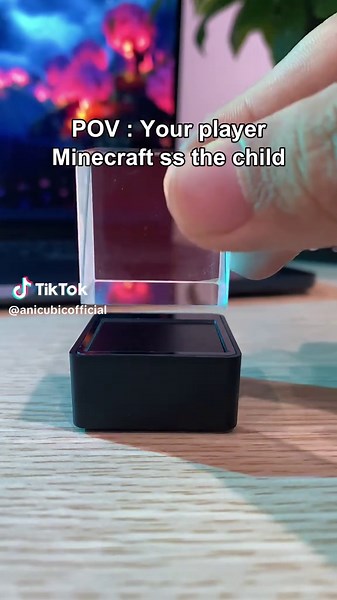 Hologram Innovations in Minecraft Workspace Setup