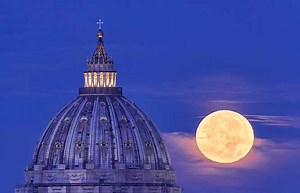 The CIA and the Vatican's Intelligence Apparatus