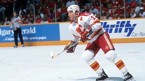 11 reactions | HOCKEY FOR LIFE: Tim Hunter has spent more than 40 years as a player and coach in the NHL , WHL & Hockey Canada. Today, the Calgary Flames alumni, Stanley Cup Champion & #AHHF honoured member, continues to give back to Alberta’s hockey community. #AlbertaBuilt | Hockey Alberta | Facebook