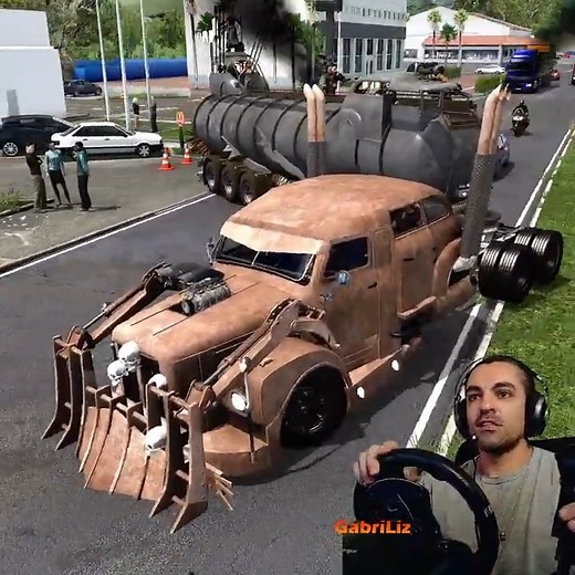30K views · 595 reactions | ROUBEI um posto com o caminhão do Mad Max! | GabríLiz TV | Facebook