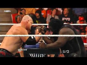 WWE Raw: Kane vs. Mark Henry - Arm Wrestling Contest