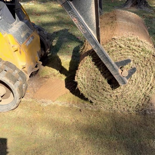 🚧 Laying Fresh Sod on a New Road Project Almost 1 acre of sod being installed along the road easements for Vulcan Materials Asphalt & Construction, LLC — the finishing touches that make a big difference! 🌿 Proud to partner on another quality project right here in Alabama. #LandscapeChamps #SodInstallation #ErosionControl #VulcanMaterials #CommercialLandscaping #BirminghamAL | Landscape Champs