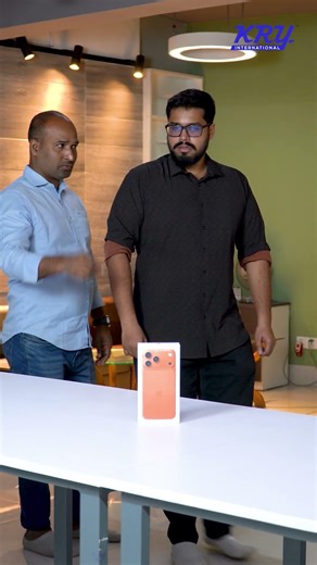 আমরা কি সবার মত? 😛 অ্যাপলের সব সিরিজের ফোন সব থেমে কম প্রাইজে ধরুন আমাদের শপে। #KryInternational