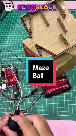 Haaa buat sendiri je kalau nak main game 🤭 senang je kan? Jom buat sama2🤗 komen korang nak projek apa lagi dekat komen #diyproject #arduino #game #fypppppppppppppp #roboskool