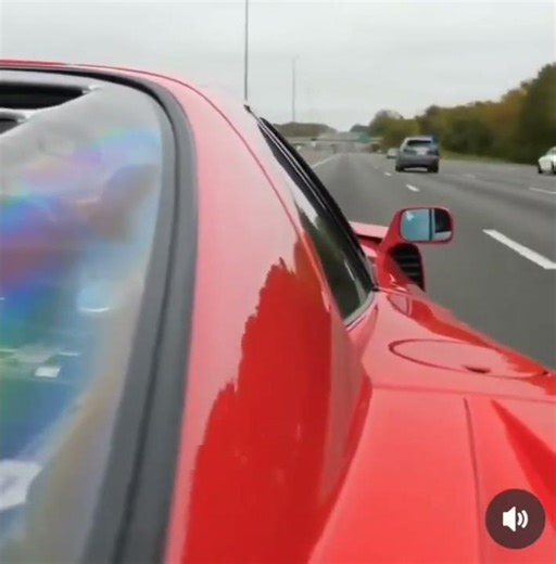 Ferrari F40 Symphony | Pure Engine Sound & Goosebumps #ferrarifriday